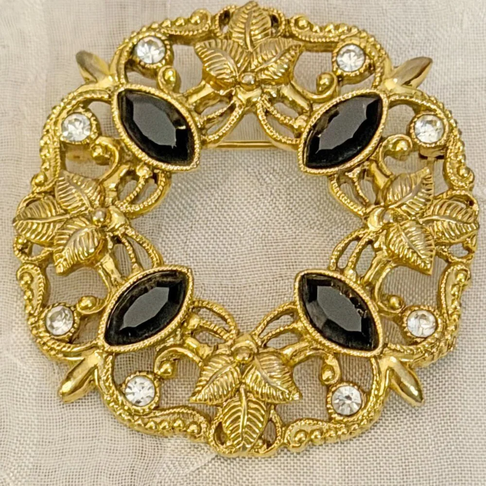 Gold Tone Openwork Wreath Brooch with Black & Clear Rhinestones - Vintage